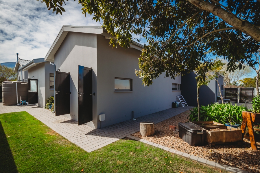 3 Bedroom Property for Sale in Earls Court Lifestyle Estate Western Cape